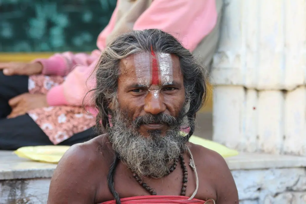 Windrose-Symbol als Sinnbild für die Reiseroute entlang des heiligen Ganges in Indien