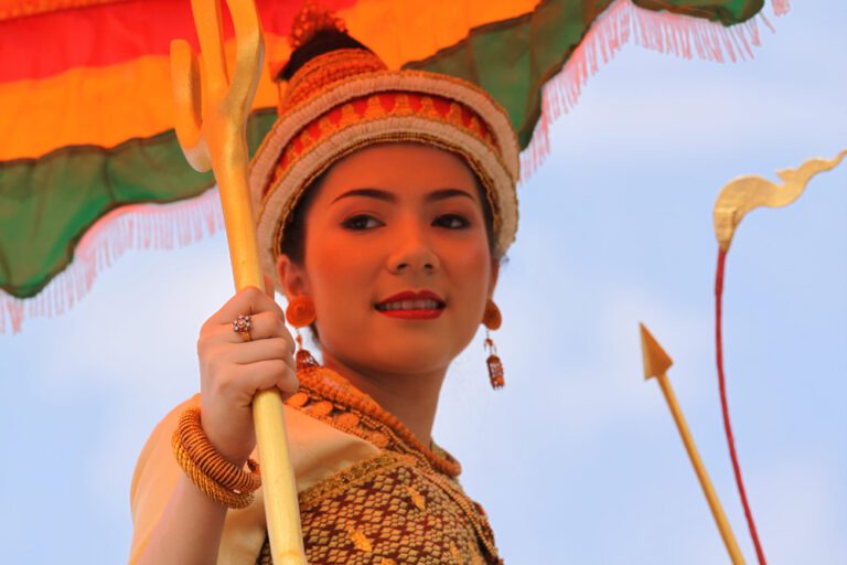 reisefieber-laos-lao-new-year-girl