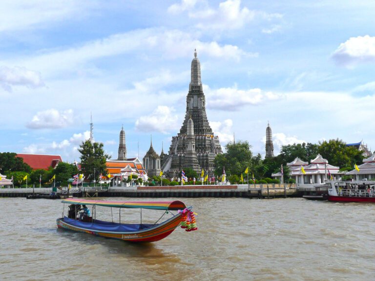 eat-titelbild-Wat-Arun-Bangkok