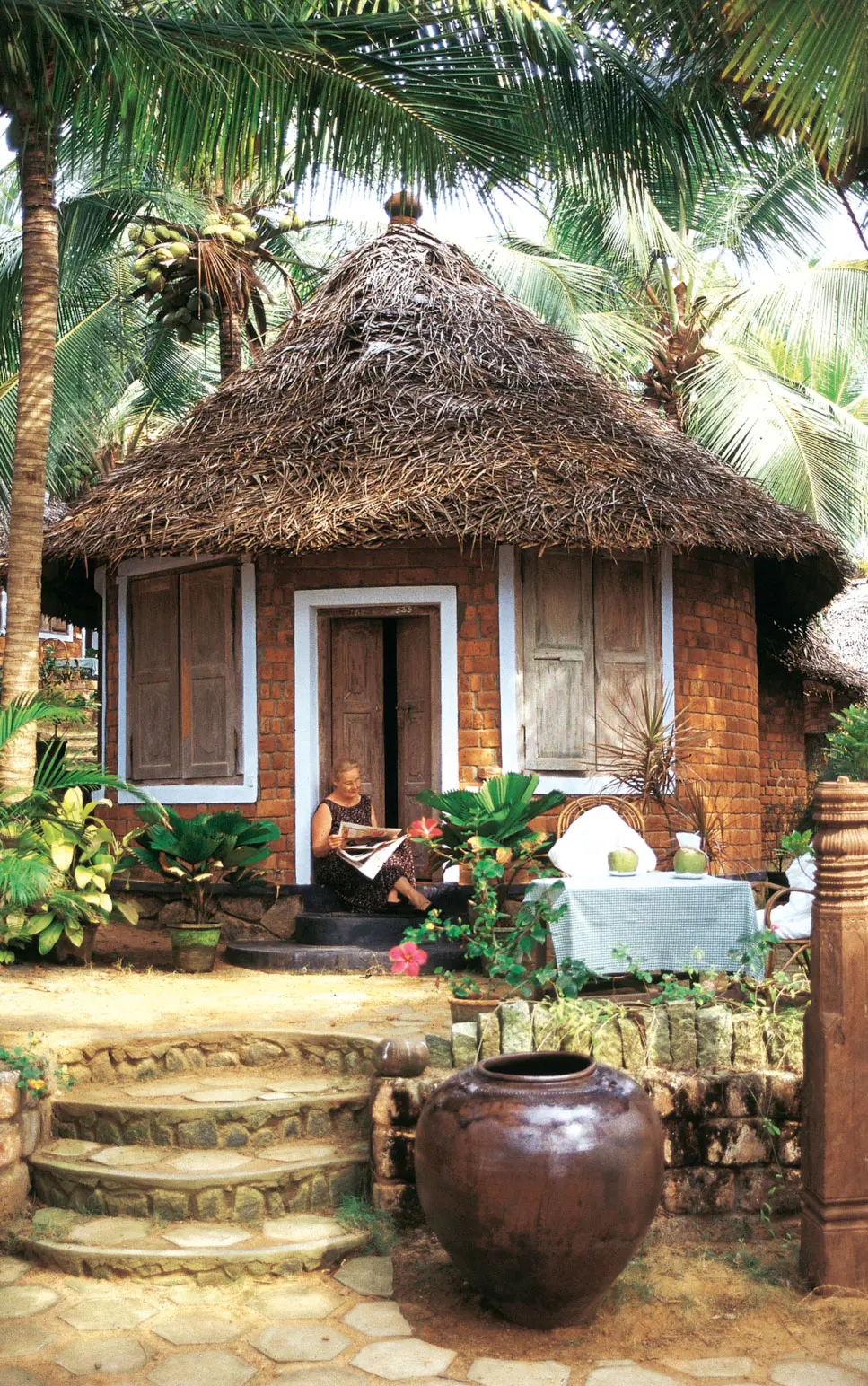 lotus-travel-3-1