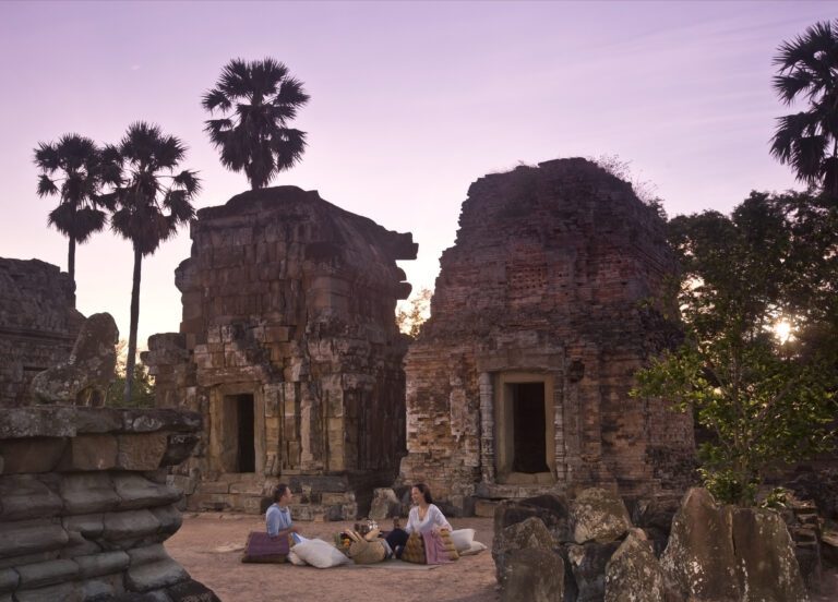 finest Hi AANG 61911857 Sunrise Breakfast