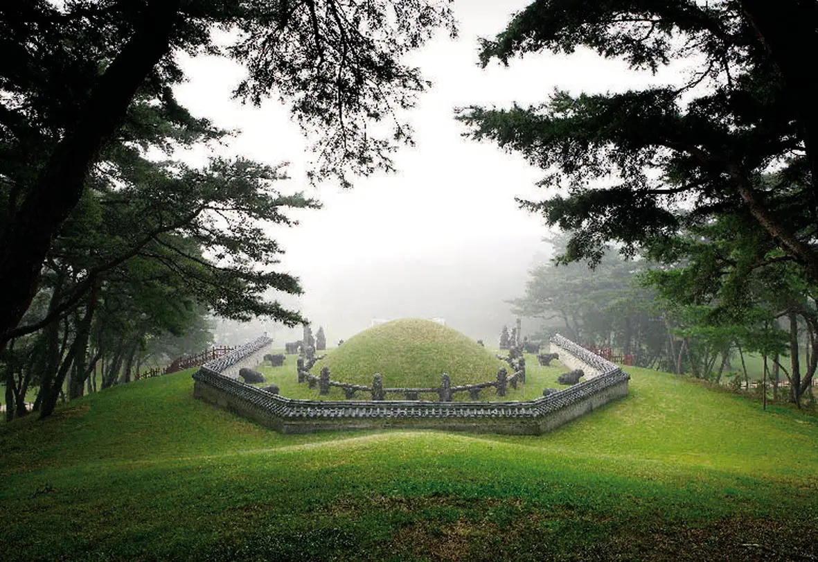 Grab-des-Koenig-Sejong