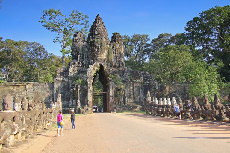 REP-Angkor-Thom-Suedliches-Tor-01