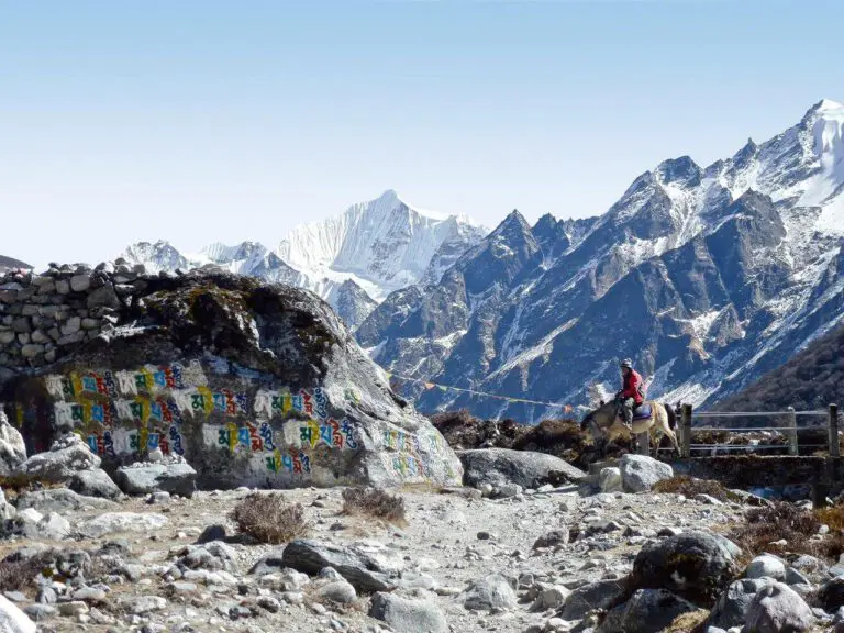 ghorepani-trek