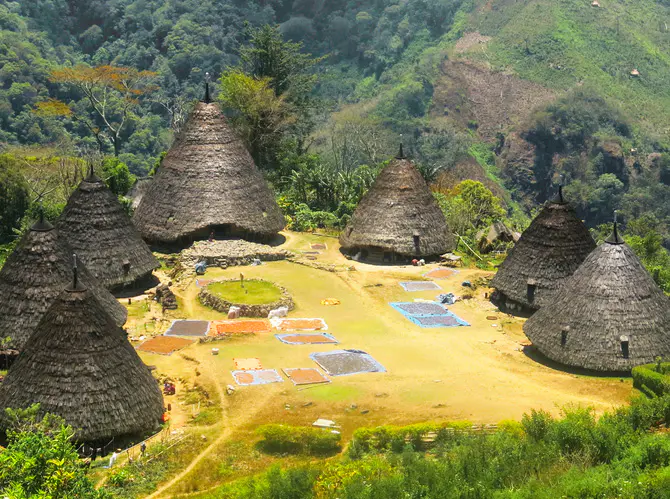 Flores-Wae-Rebo