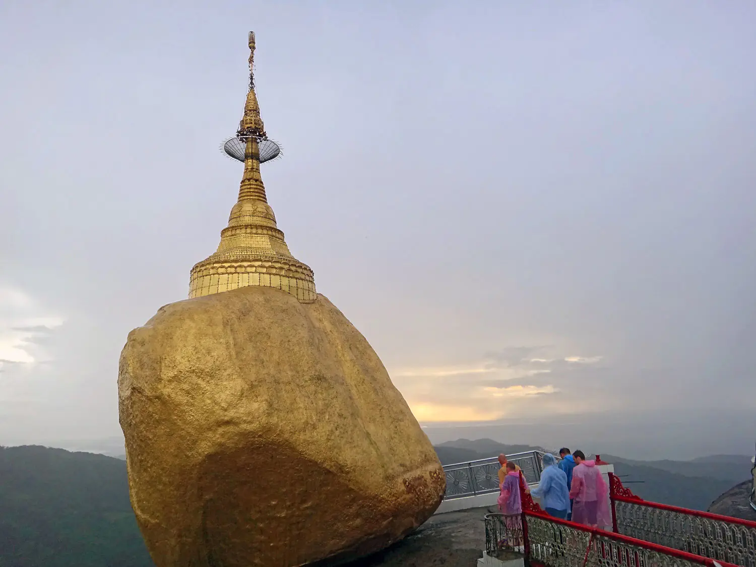 golden-rock