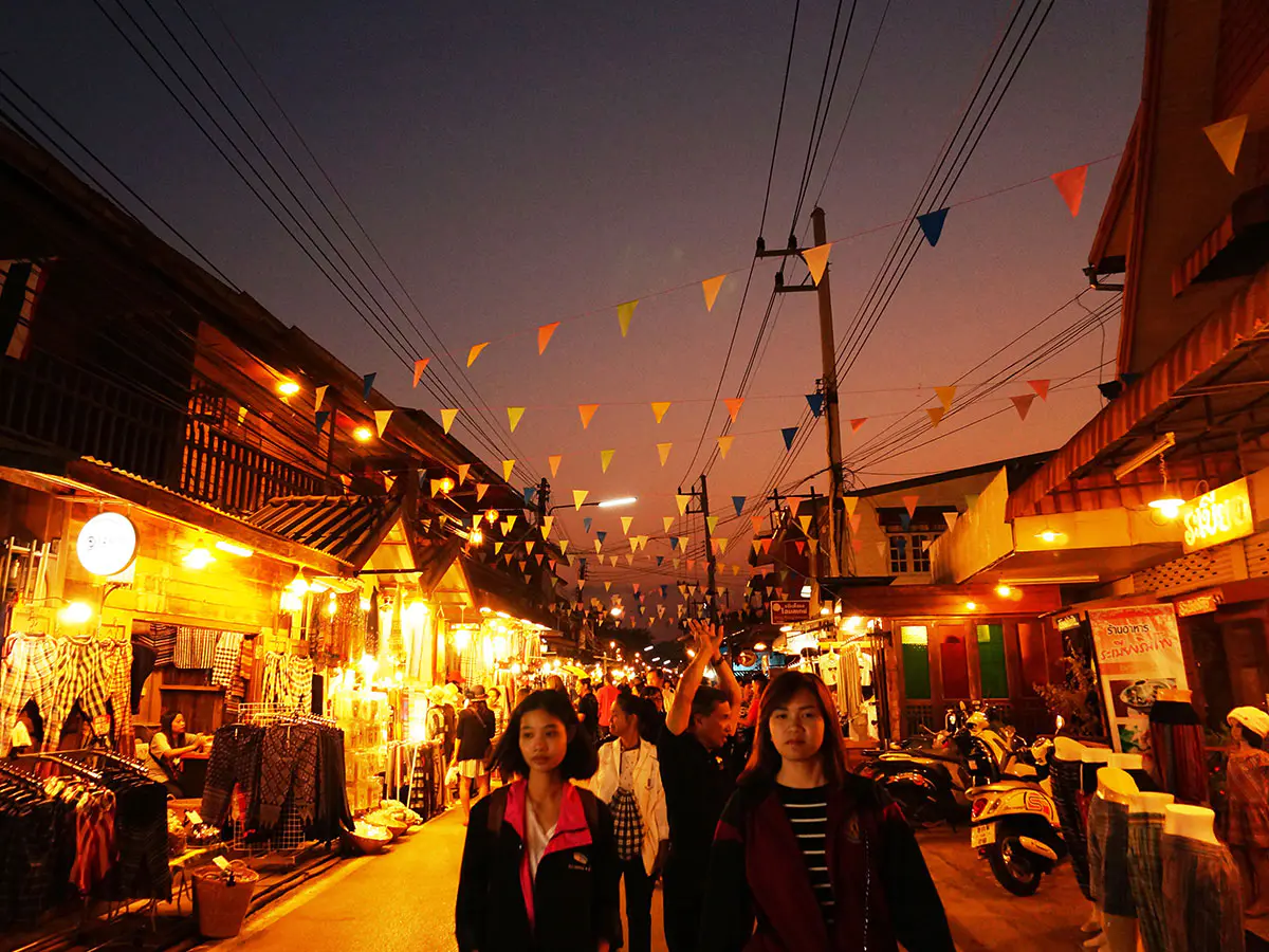 loei-chiang-khan-walking-street-nachts