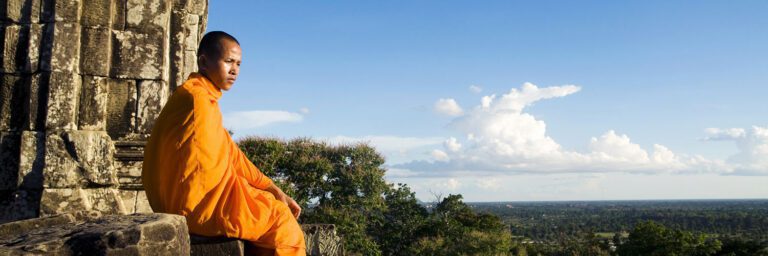moench-tempelanlagen-angkor-siem-reap-kambodscha-web