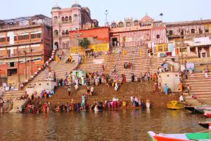 Ghats-am-Ganges-Varanasi
