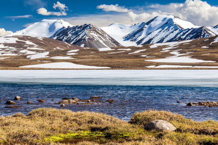 Titelbild-Verborgene-Schaetze-Zentralasiens