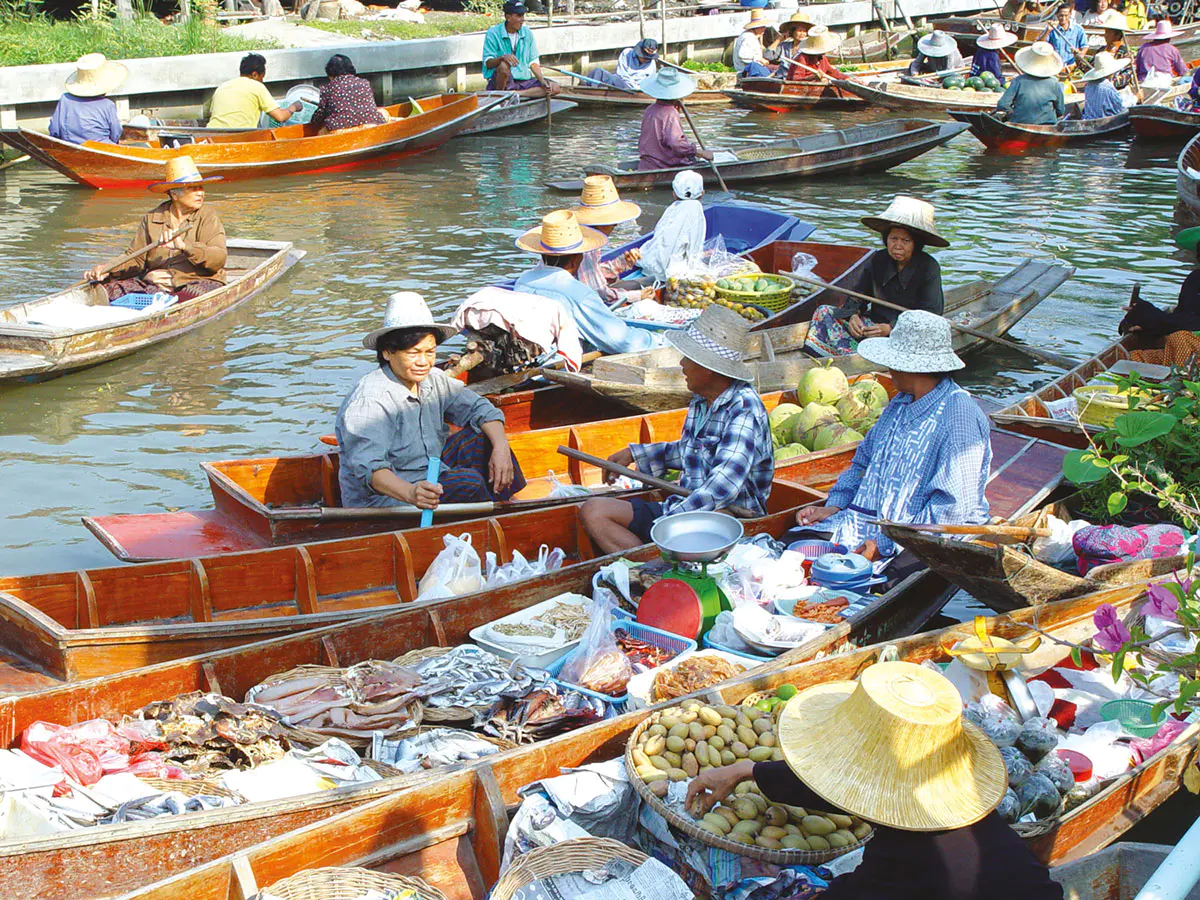 Bangkok-Floating-Market