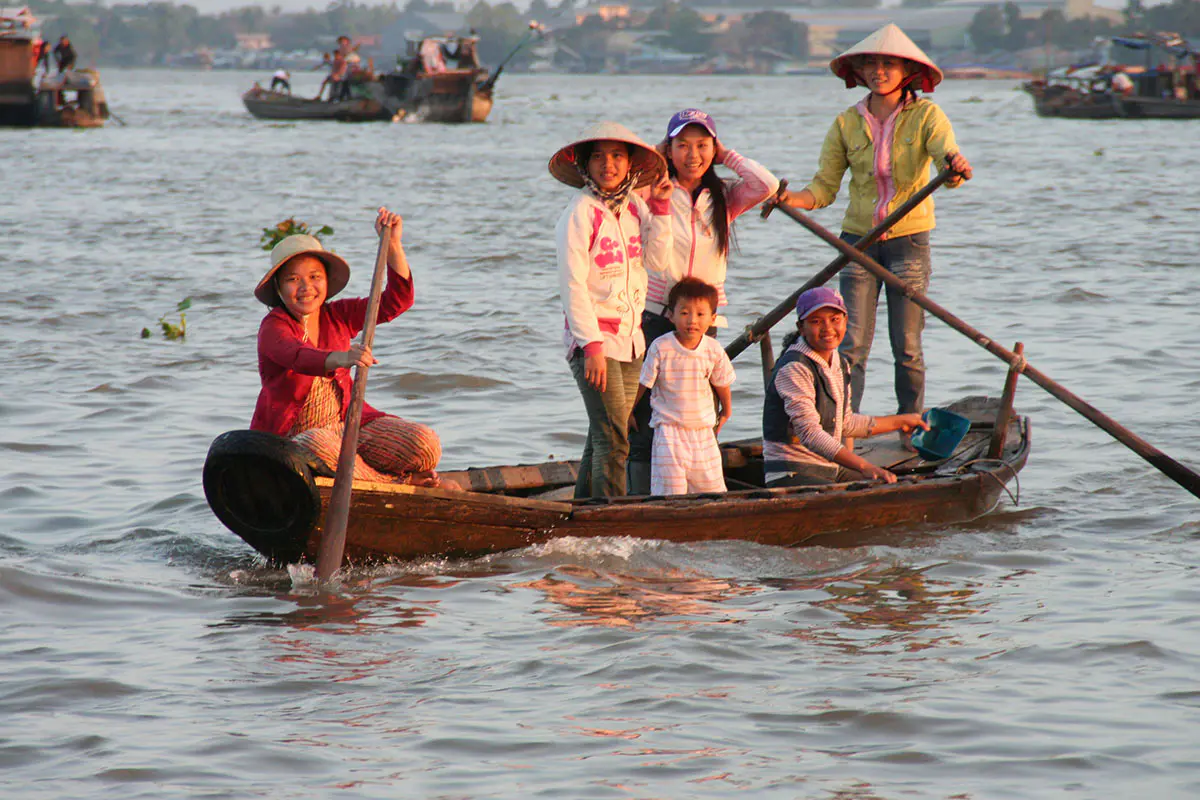 sampan