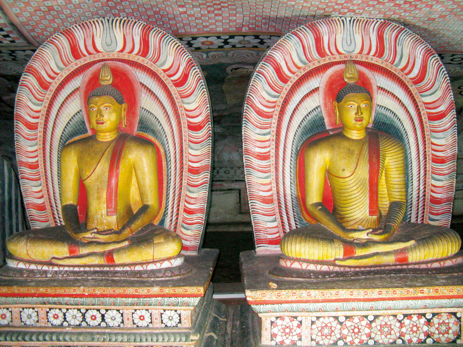 Dambulla Golden-Tempel