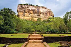 titelbild-Sigiriya Loewenfelsen