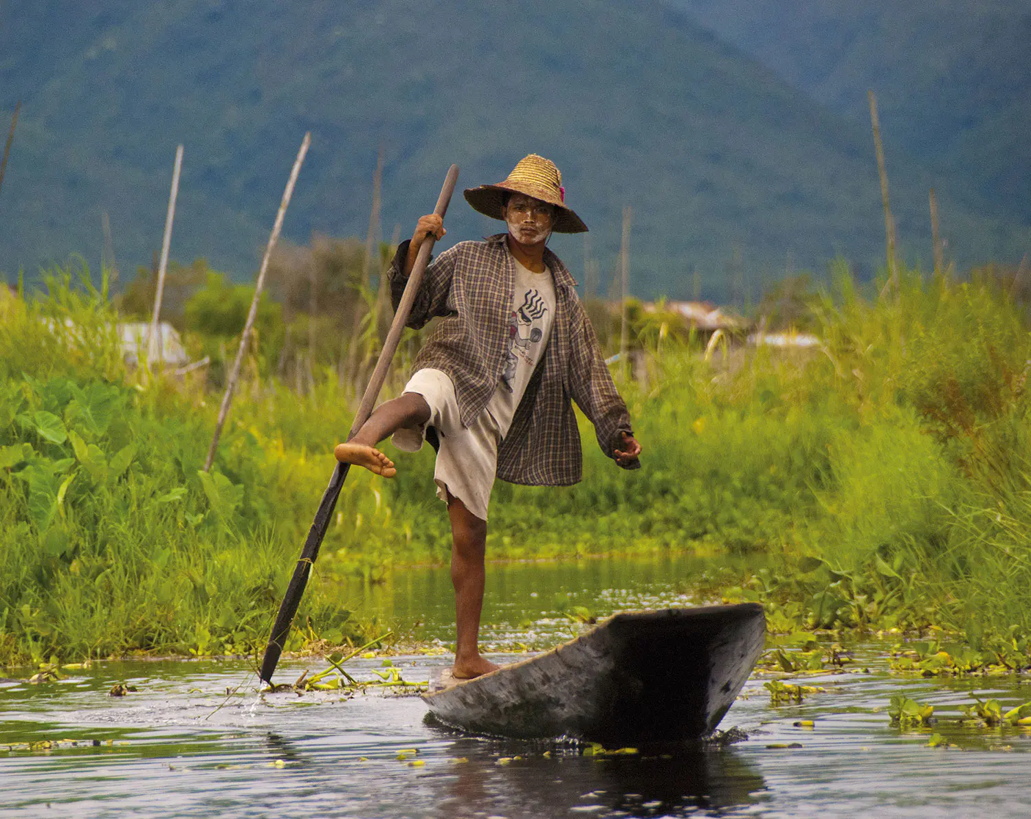 Inle-Lake Leg-Rowers
