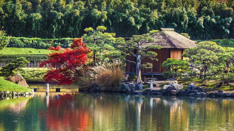 Teehaus-im-Koraku-Garden-in-Okayama