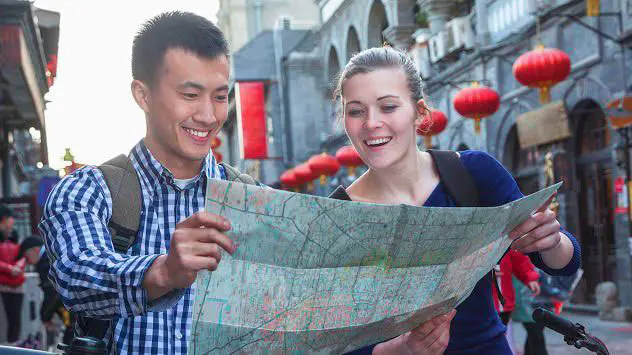 Menschen-Peking-Touristen-im-Hutong