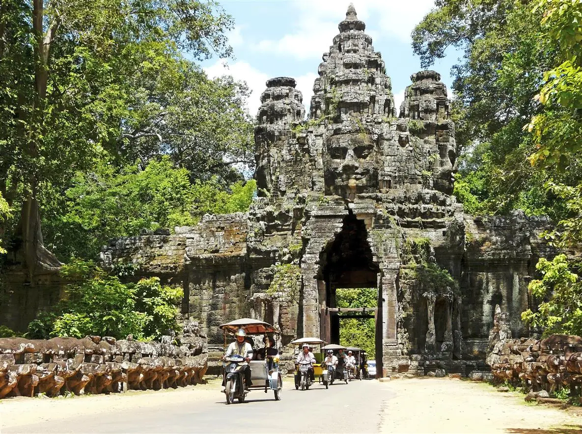 8 KAM 2013 1MPR Tordes-Angkor-Thom
