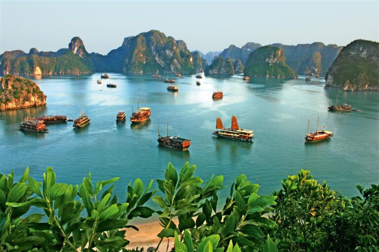 8 VIE Halong-Bucht 2008 1DJA 201 a