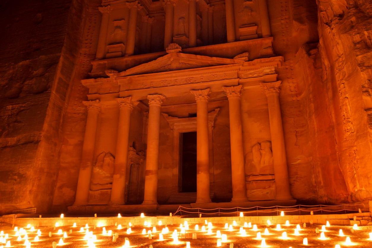 1Petra 1800