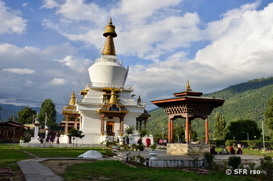 3 bhutan-memorial choerten-thimphu