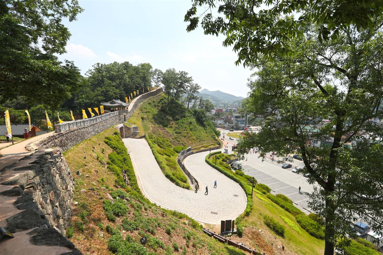 4 Gongsanseong Festung
