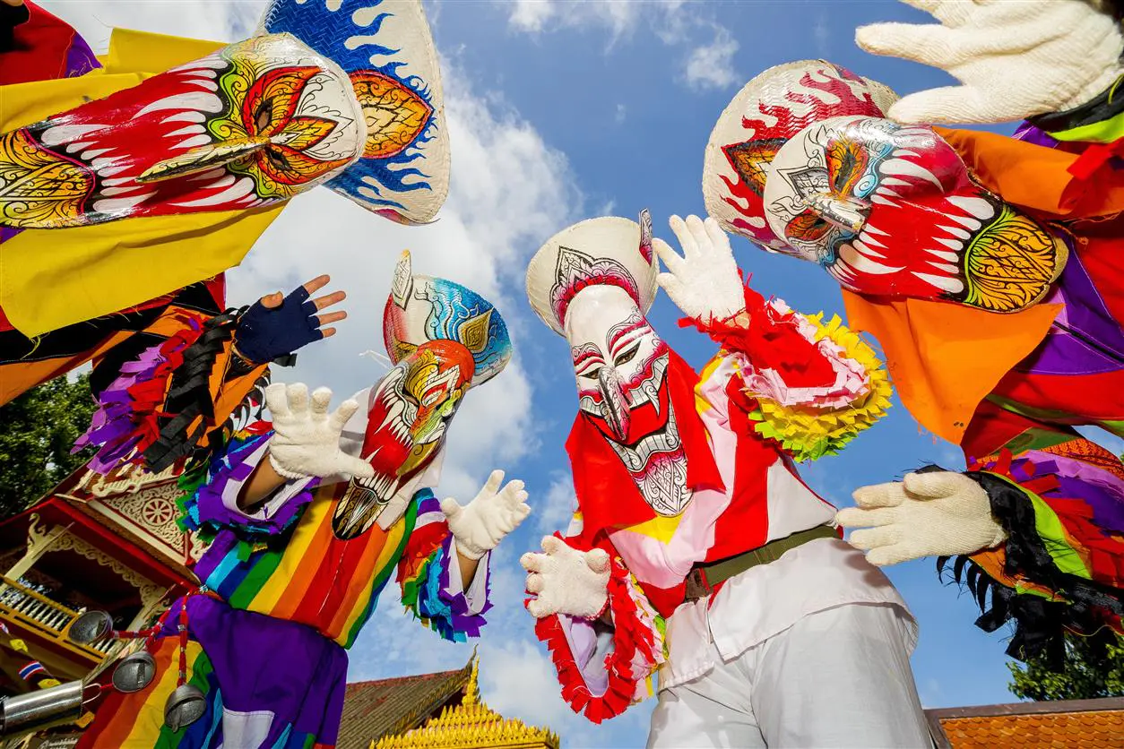 1 Loei-Wat Phon Chai-Phi Ta Khon Performance18011BSP