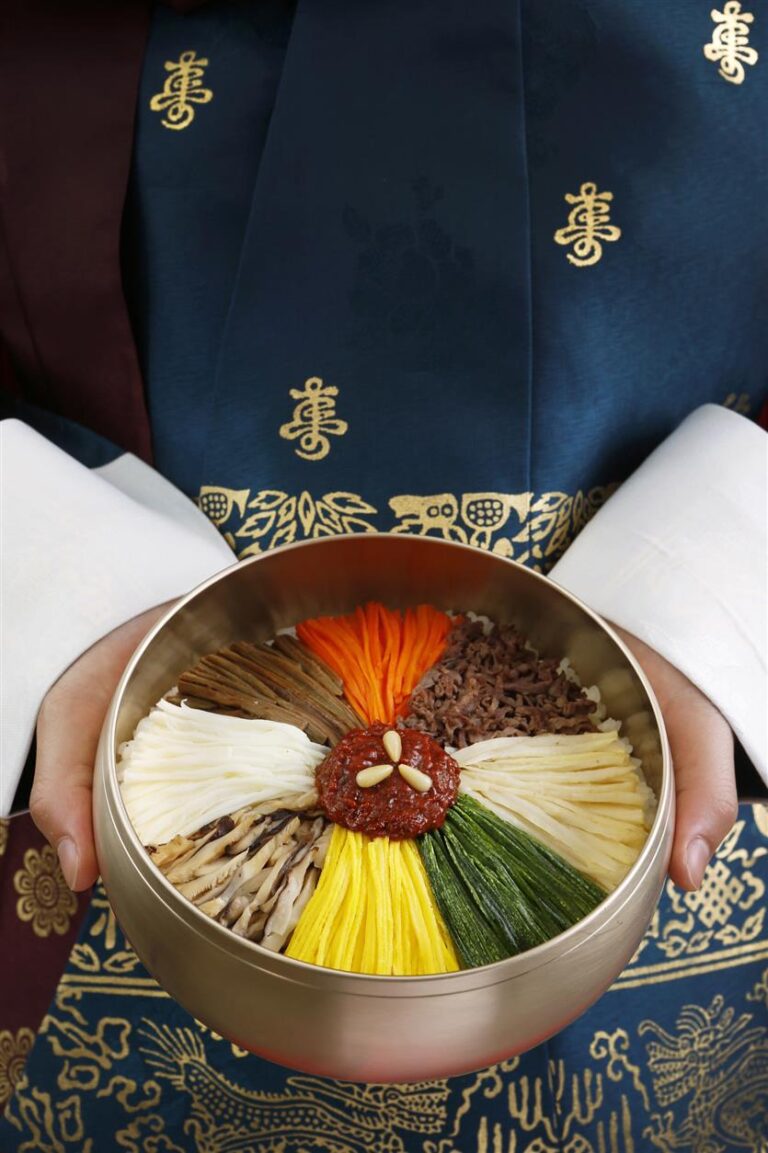 Bibimbap © Korea Tourism Organization